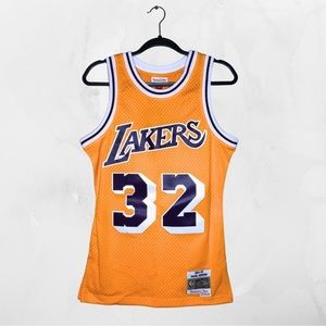 NWT! Lakers Magic Johnson Women’s Jersey Size XS